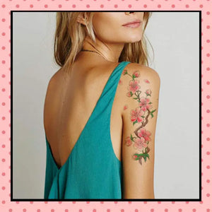 Tatouage éphémère femme, tatouage temporaire, faux tattoo, motif fleurs de cerisier