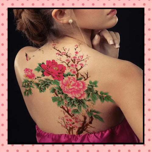 Tatouage éphémère femme, tatouage temporaire, faux tattoo, motif pivoine old school